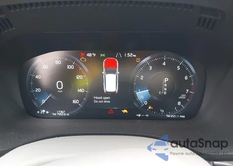 2021 Volvo Xc60 T5 Momentum z USA, uszkodzony, nr VIN YV4102RK3M1810644